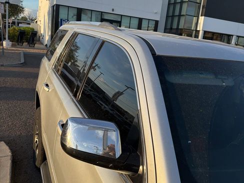 Used 2018 Chevrolet Tahoe Premier image 7