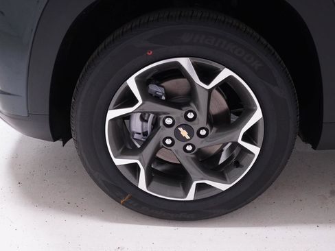 New 2026 Chevrolet Trax LT w/ LT Convenience Package image 11