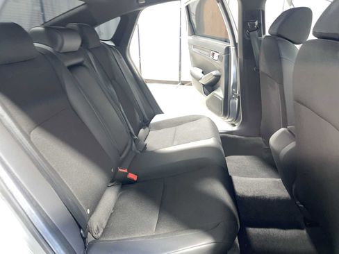 Used 2025 Honda Civic Sport image 13