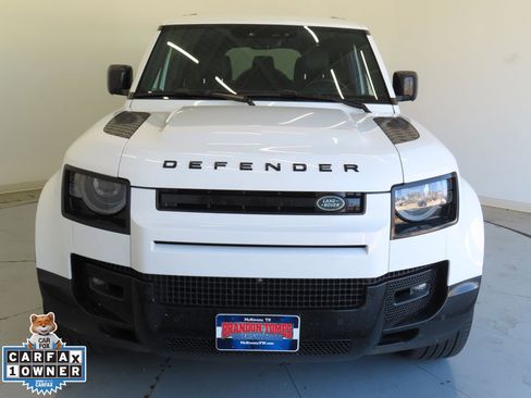 Used 2024 Land Rover Defender 130 X-Dynamic SE image 10