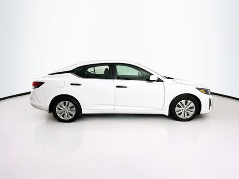 Used 2024 Nissan Sentra S image 10