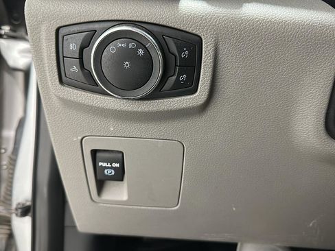 Used 2020 Ford F150 XLT image 16