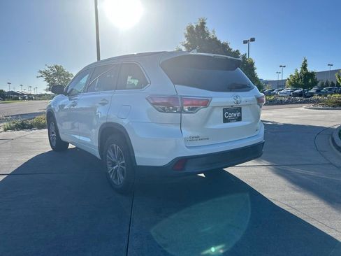 Used 2014 Toyota Highlander XLE FWD image 5
