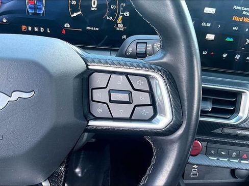 Used 2025 Ford Mustang Premium RWD image 18
