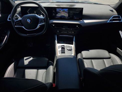 Used 2025 BMW 330i xDrive Sedan AWD/4WD image 17