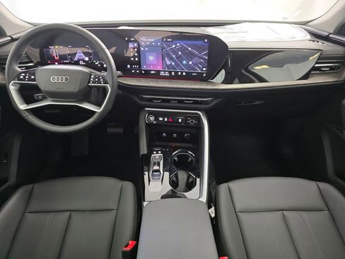 New 2025 Audi Q5 Premium image 16