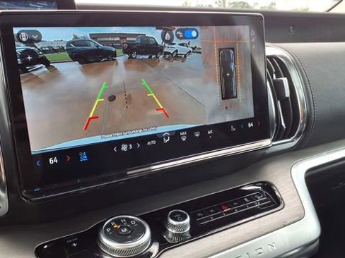 Used 2025 Ford Expedition Max Platinum image 29