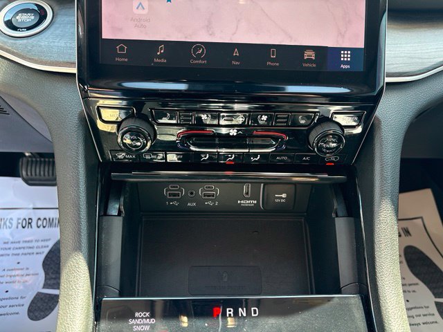 Used 2022 Jeep Grand Cherokee Limited 4xe w/ Luxury Tech Group II AWD/4WD image 22