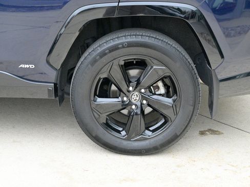 Used 2021 Toyota RAV4 XSE image 10