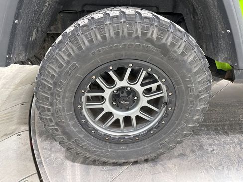 Used 2021 Jeep Gladiator Mojave image 8