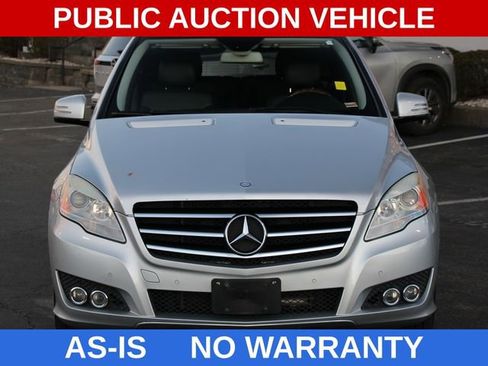 Used 2011 Mercedes-Benz R 350 4MATIC image 7