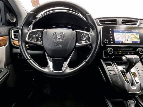 Used 2018 Honda CR-V Touring image 4
