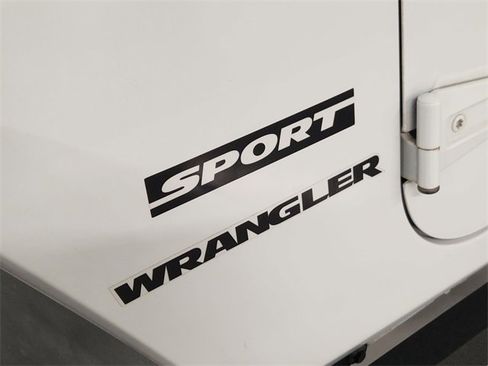 Used 2017 Jeep Wrangler Unlimited Sport w/ Quick Order Package 24S image 13