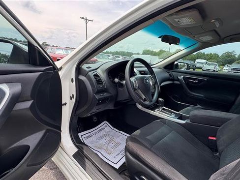 Used 2014 Nissan Altima 2.5 S FWD image 34