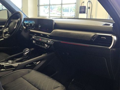 Used 2023 Kia Telluride SX X-Pro AWD/4WD image 5