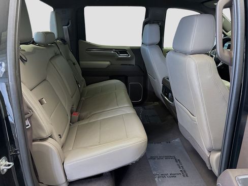 Used 2023 Chevrolet Silverado 1500 LTZ image 16