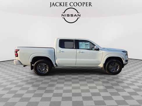 New 2025 Nissan Frontier SV AWD/4WD image 6