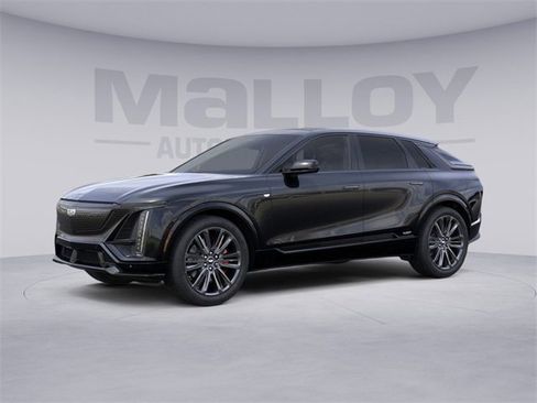 New 2026 Cadillac Lyriq V image 2