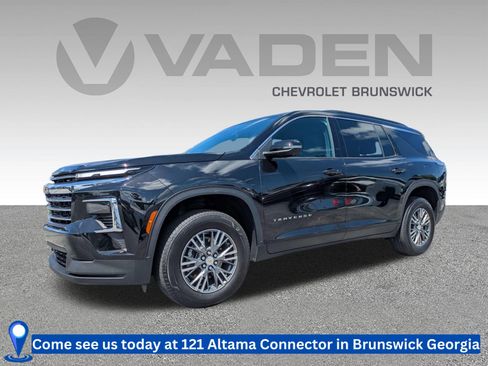 Used 2024 Chevrolet Traverse LT FWD image 1