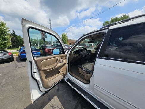 Used 2003 Toyota Sequoia Limited AWD/4WD image 18