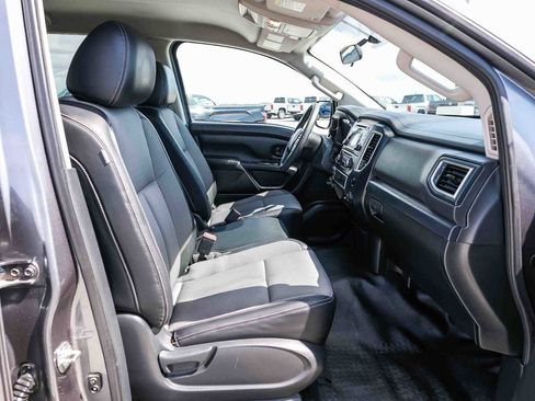 Used 2018 Nissan Titan S w/ S Utility Package AWD/4WD image 17