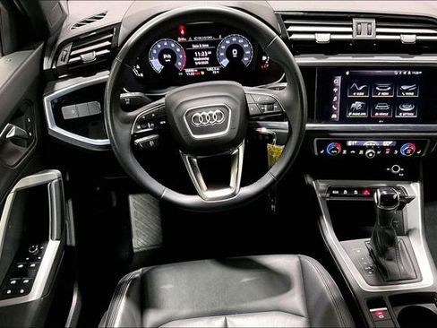 Certified 2022 Audi Q3 2.0T Premium w/ Convenience Package AWD/4WD image 5