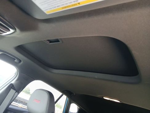 Used 2026 Chevrolet Trax RS w/ Sunroof Package FWD image 92