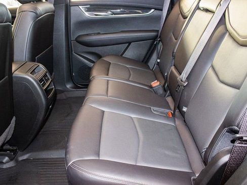 Used 2021 Cadillac XT5 Premium Luxury w/ LPO, Floor Liner Package image 17