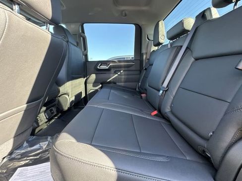 New 2026 GMC Sierra 2500 SLT image 9