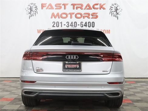Used 2019 Audi Q8 Premium Plus w/ Premium Plus AWD/4WD image 5