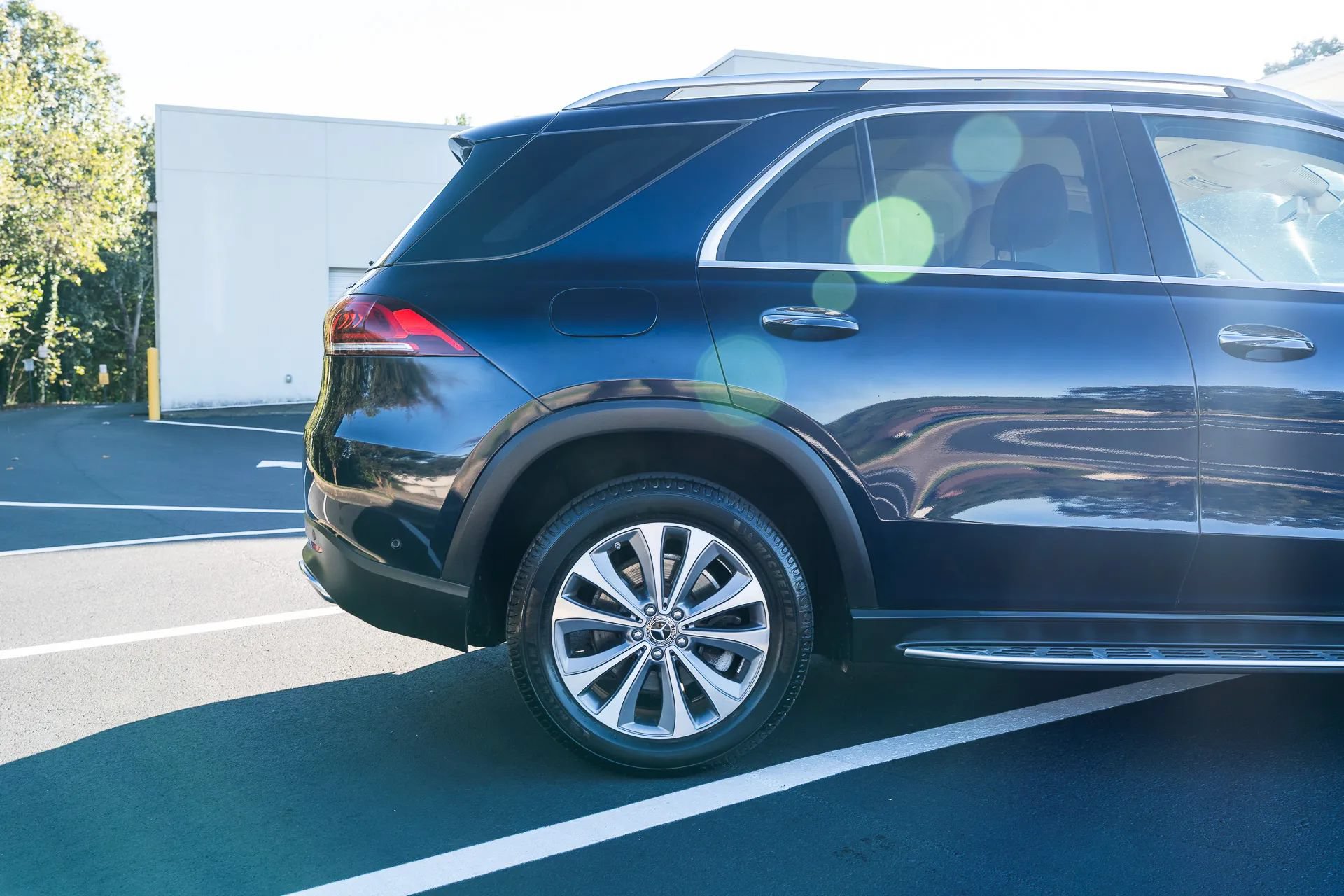 Used 2020 Mercedes-Benz GLE 350 4MATIC w/ Premium Package image 10