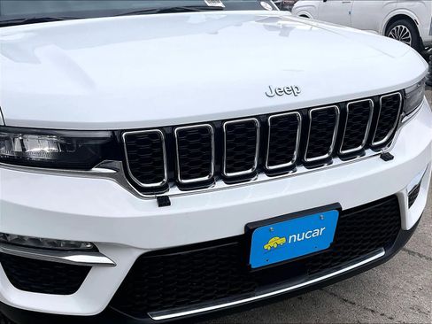 Used 2023 Jeep Grand Cherokee 4WD 4xe image 32