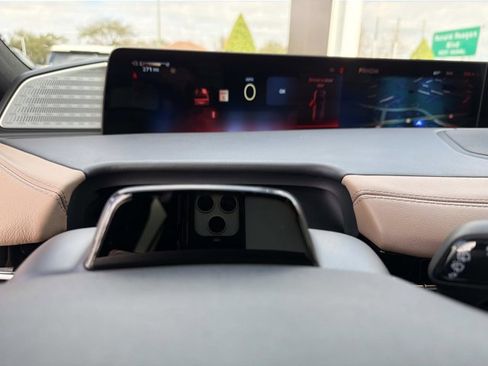 Certified 2025 Lincoln Navigator Black Label image 31