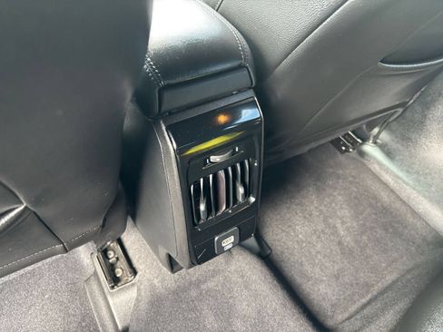 Used 2025 Jeep Compass Limited AWD/4WD image 23