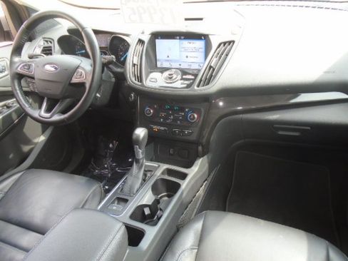 Used 2017 Ford Escape Titanium AWD/4WD image 10