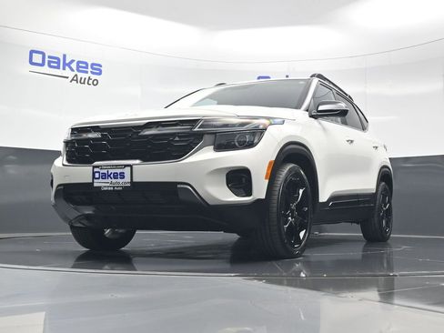 Certified 2024 Kia Seltos X-Line AWD/4WD image 41