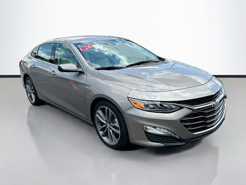 Used 2024 Chevrolet Malibu LT FWD image 3