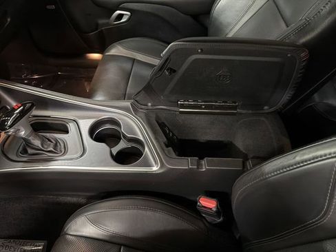 Used 2018 Dodge Challenger GT AWD/4WD image 21