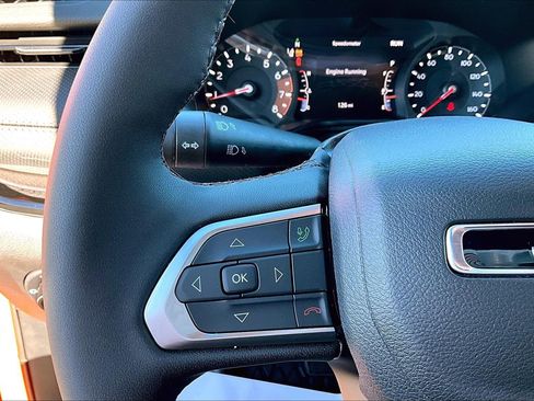 New 2026 Jeep Compass Latitude image 17