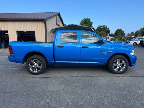 Used 2022 RAM 1500 Express w/ Wheel & Sound Group AWD/4WD image 4