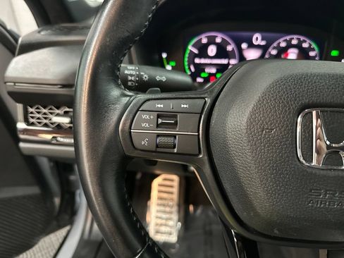 Used 2024 Honda Accord Sport image 15