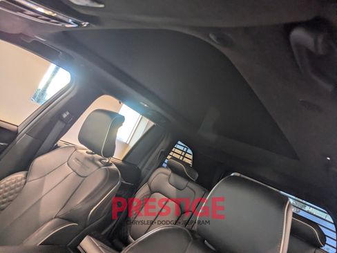 Used 2022 Jeep Grand Cherokee Summit AWD/4WD image 33