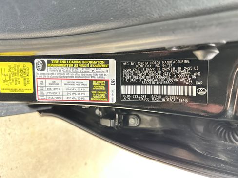 Certified 2023 Lexus ES 350 w/ Premium Package image 35