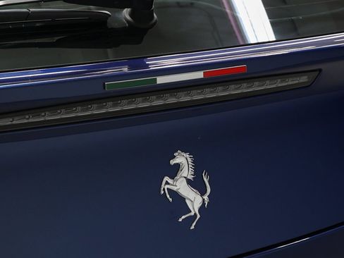 Used 2018 Ferrari GTC4Lusso image 41