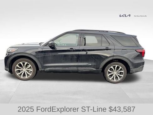 Used 2025 Ford Explorer ST-Line image 5