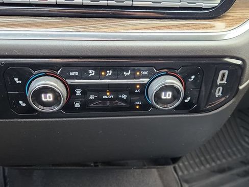 Used 2023 Chevrolet Silverado 1500 LT AWD/4WD image 22