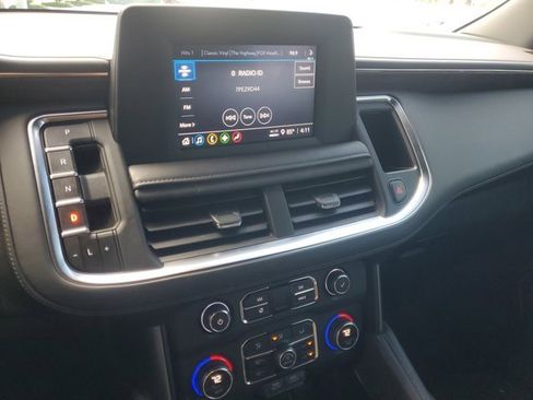 Used 2022 Chevrolet Suburban LS image 26