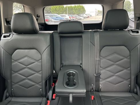 New 2026 Volkswagen Atlas SE FWD image 14