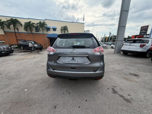 Used 2015 Nissan Rogue S FWD image 5
