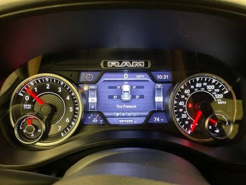 Used 2019 RAM 1500 Big Horn AWD/4WD image 10